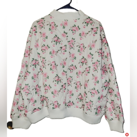 Oversized White Quilted Pink Rose Bomber Jacket in size Large Cottage Gardengirl - Picture 2 of 8